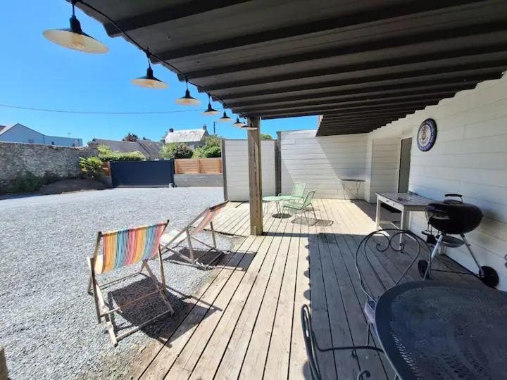Appartement Moderne Avec Terrasse - Proche Mer 아공-쿠탕빌 외부 사진